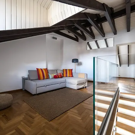 Wonderfull Two Floors Navigli Apartment Milan